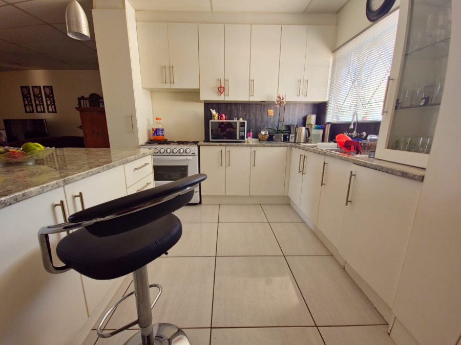 2 Bedroom Property for Sale in Klippunt Northern Cape